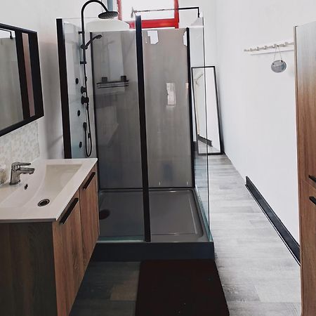 דירות Chambre Privee Au 3E Etage Sans Ascenceur En Plein Centre De שרלרואה מראה חיצוני תמונה